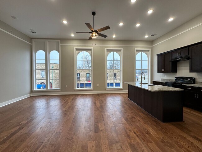 Photo - Top of the Line Apartments in Batesville Unit 5