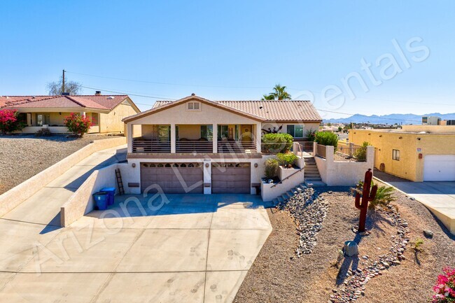 Building Photo - FURNISHED POOL HOME