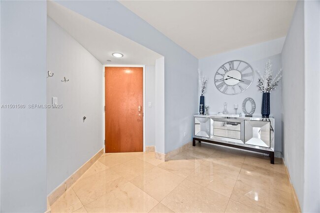 6365 Collins Ave Unit 4106