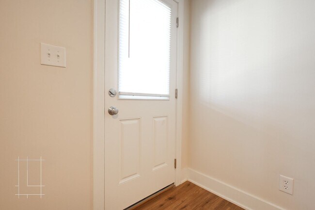 Photo - 1257 N 6th St Unidad 1257 N. 6th St.