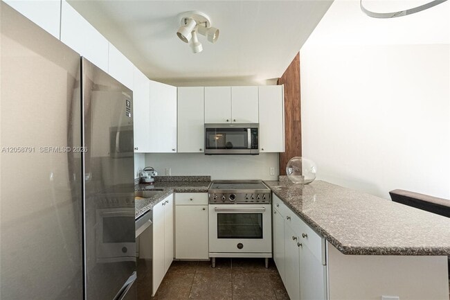 Photo - 770 NE 69th St Unit 8F