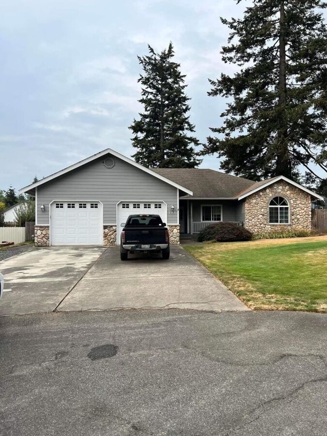 3 Bed 2.5 Bath Home in Lynden with Garage - 3 Bed 2.5 Bath Home in Lynden with Garage
