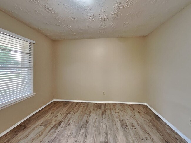 Photo - 2818 Mayflower Landing Ct