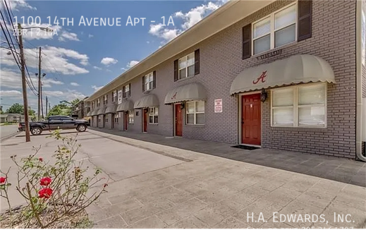 Building Photo - 1100 14th Ave Unit 1A