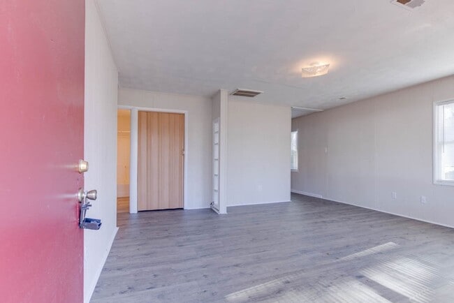 Photo - 106 Pine Grove Ave