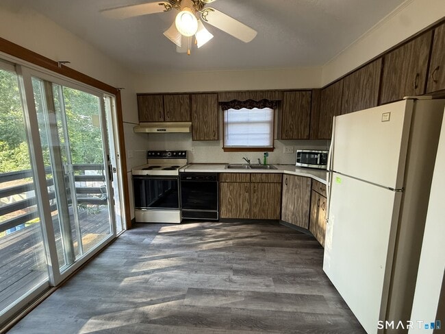 Photo - 463 Pierpont Rd Unit 2-4