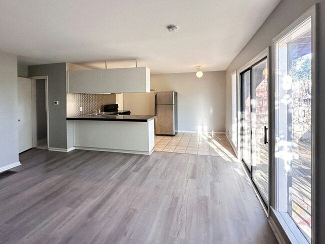 Photo - 3416 Mountainside Rd