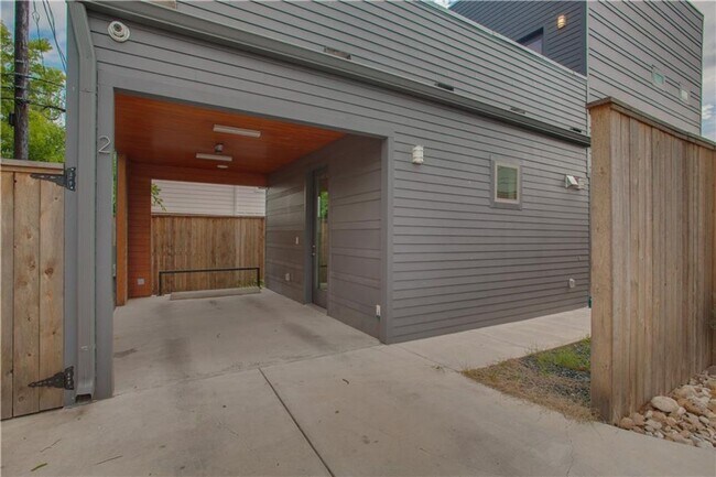 Photo - 3010 East 18th 1/2 Street Unit 2 Austin, T...