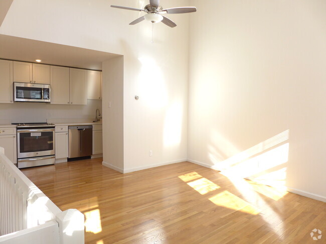 Building Photo - 246 Washington St Unit 1 Rental