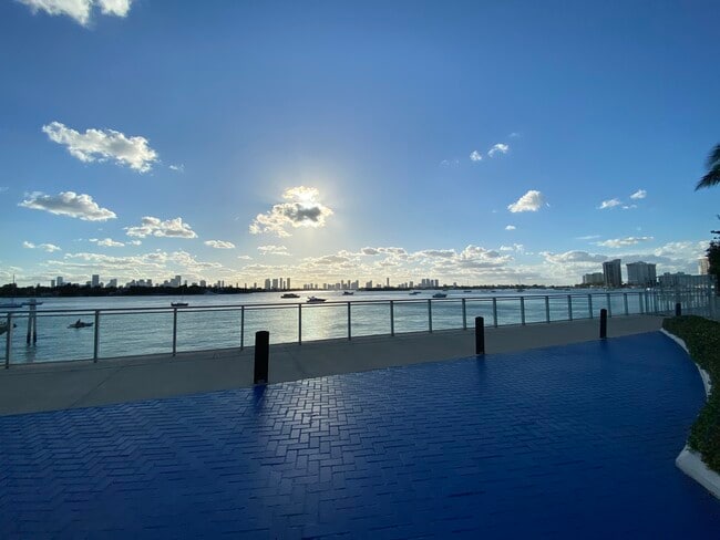 Bayfront - 1000 West Ave Unit 801