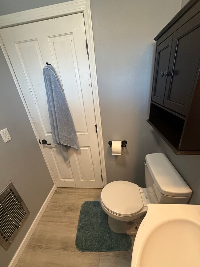 Photo - 6230 Pursia Rd