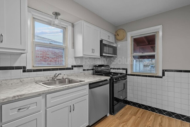 Photo - 2104 Lexa Dr