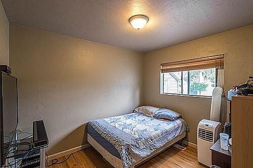 Photo - 1419 American Ave S