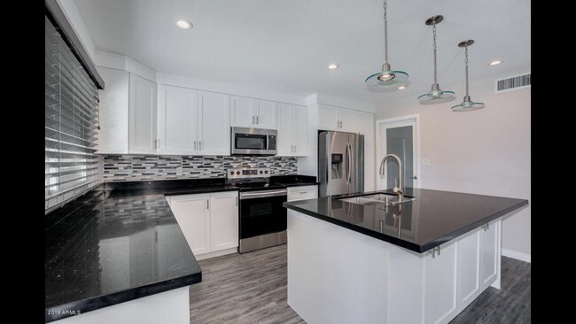 Photo - 1929 E Richards Dr