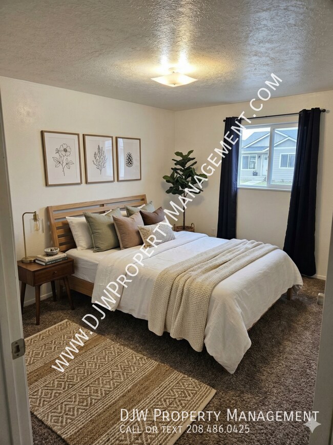 Photo - 918 NW 4th St