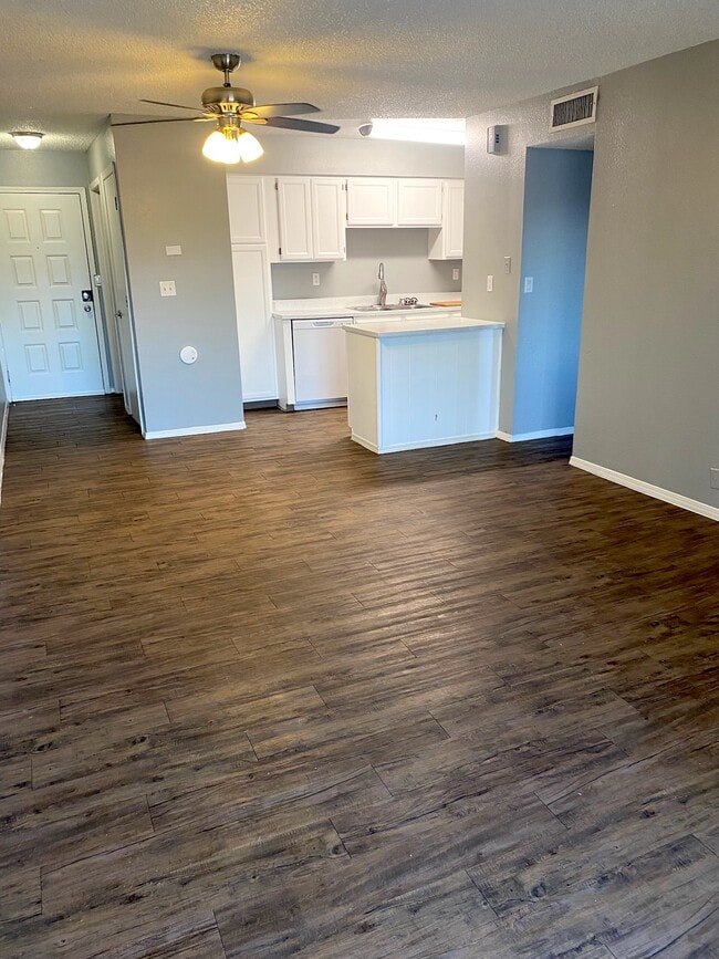 Building Photo - 1335 Ortiz Dr SE Unit 13