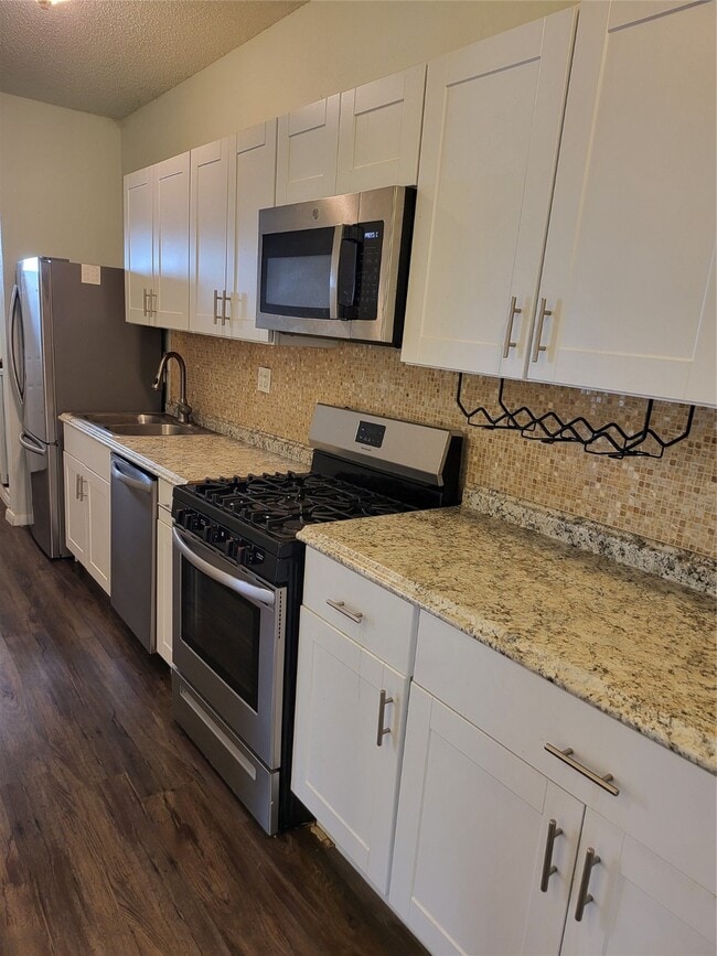 Building Photo - 1226 W Gray St Unit 4