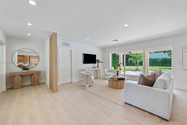 Photo - 7460 SW 126th St