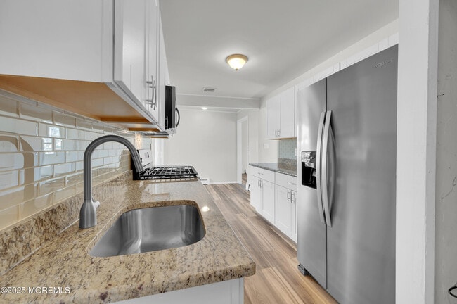 Photo - 251 Sprucewood Dr