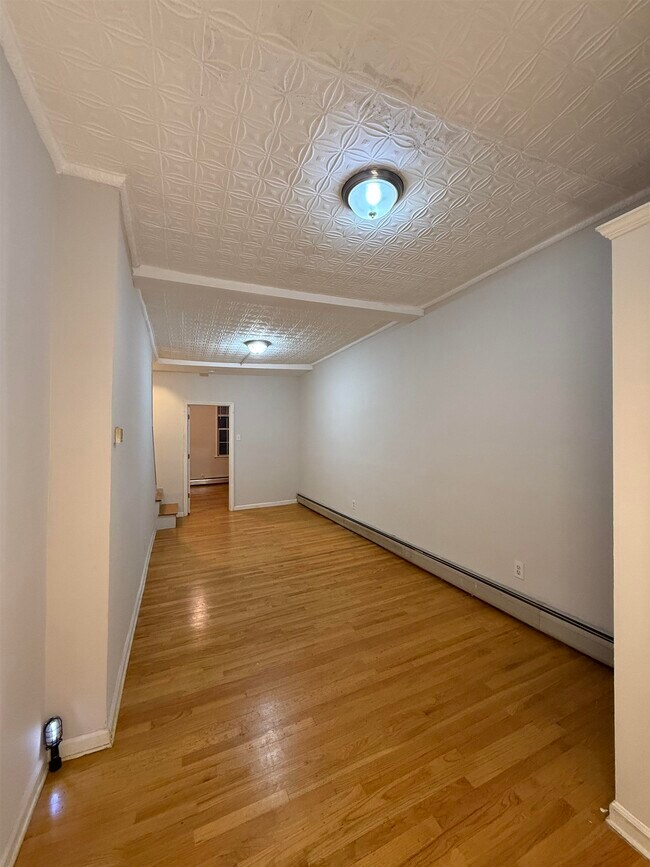 Photo - 614 Grand St Unidad 3L