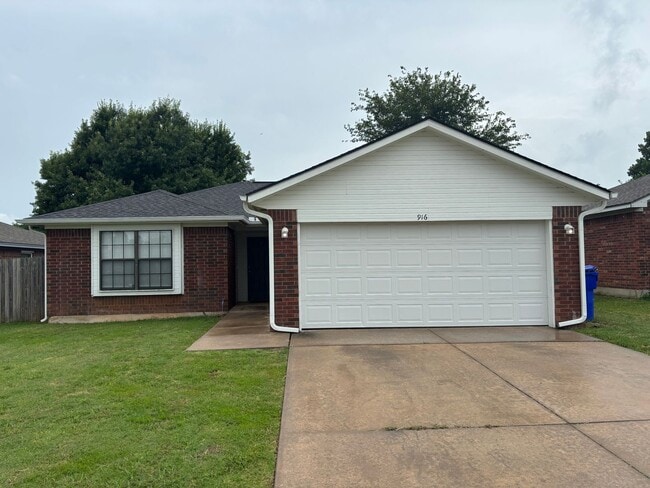 Wonderful 3 Bed 2 Bath Home in Norman - Wonderful 3 Bed 2 Bath Home in Norman