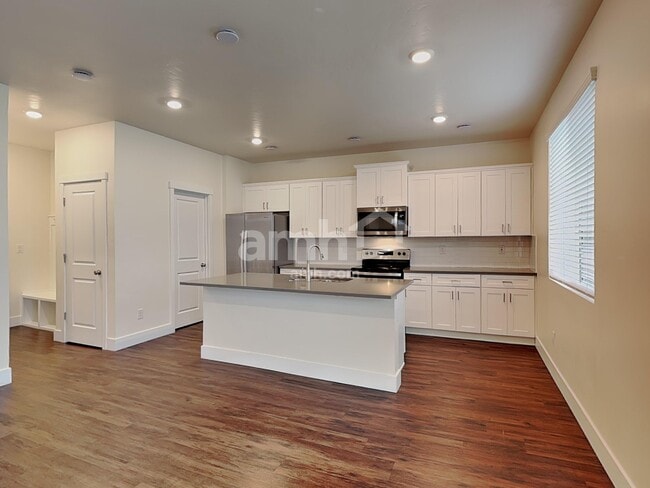 Photo - 1317 E Old Mesquite St