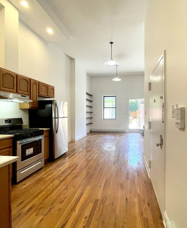 Photo - 224 Sackett St Townhome