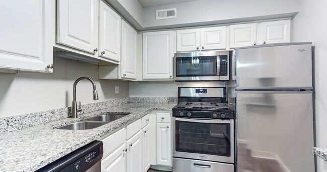 Building Photo - Briarbrook Rental