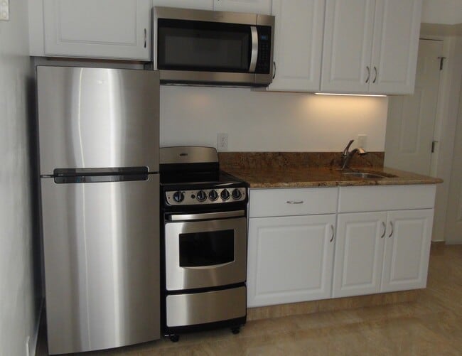 Photo - 2255 Garnet Ave Unit #2