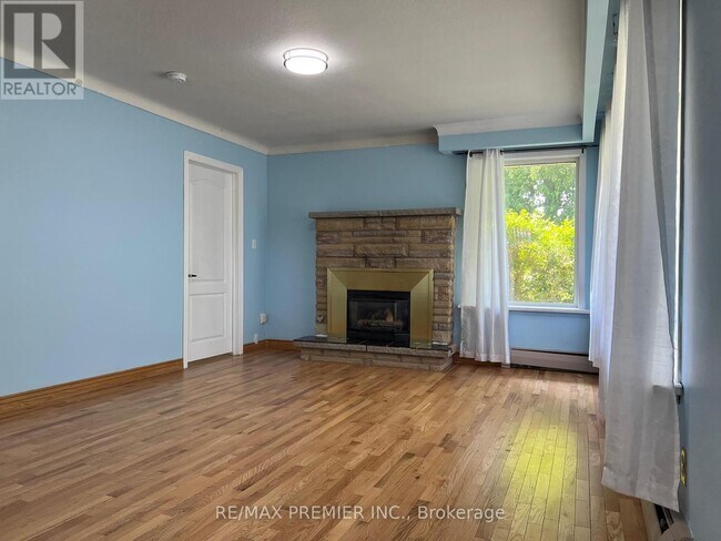 Photo - 288 Scott St