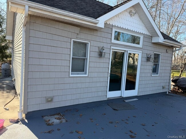 Building Photo - 93 Revilo Ave