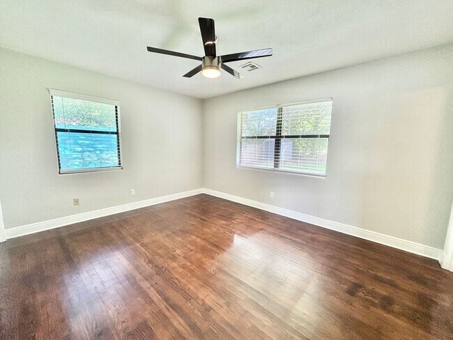 Photo - 3331 Bayou Blvd