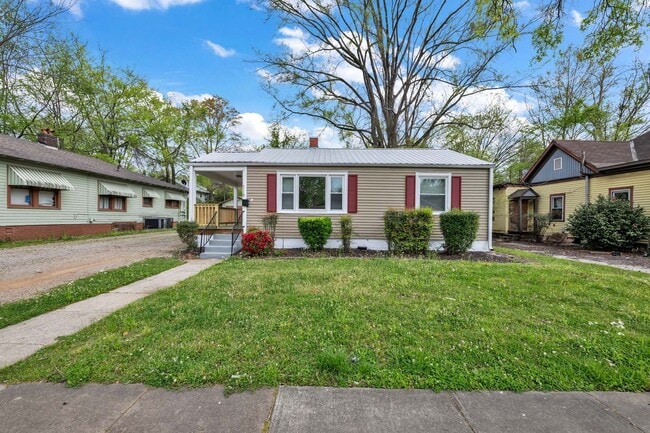 Photo - Adorable bungalow