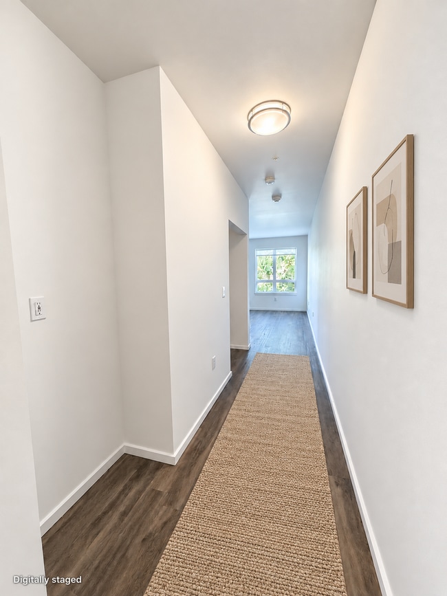 The Hawthorne Apts