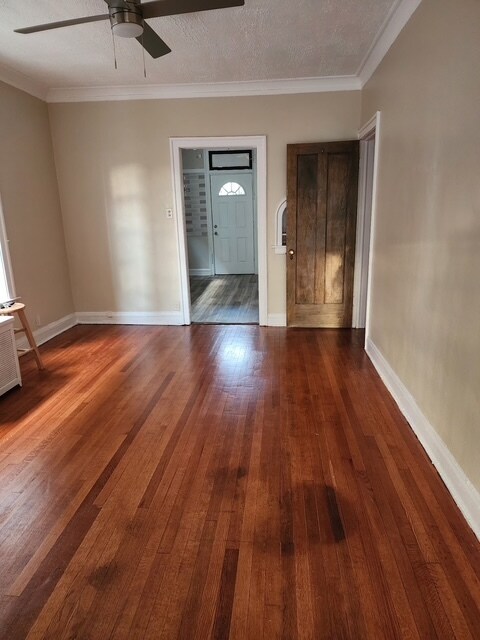 Photo - 8841 S Blackstone Ave