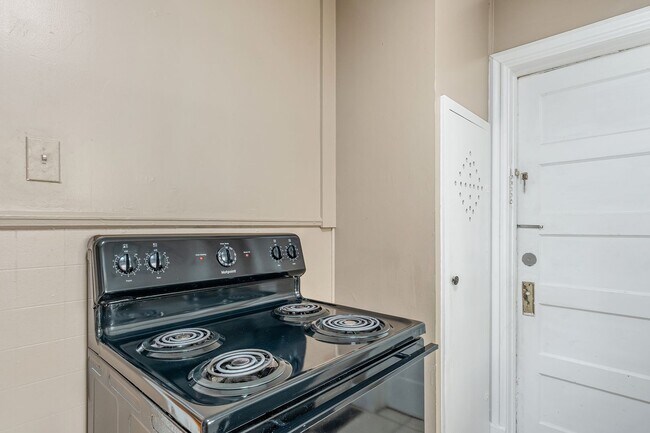 Photo - 132 Rowland Pl Unit B