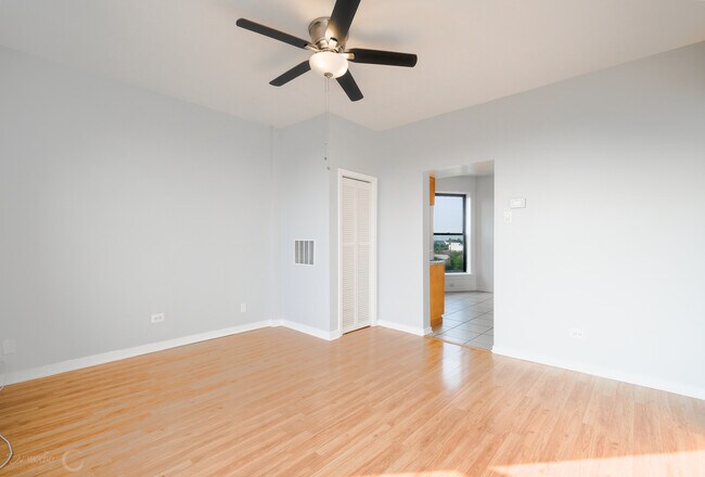 Photo - 2418 N Clybourn Ave Unit 2F