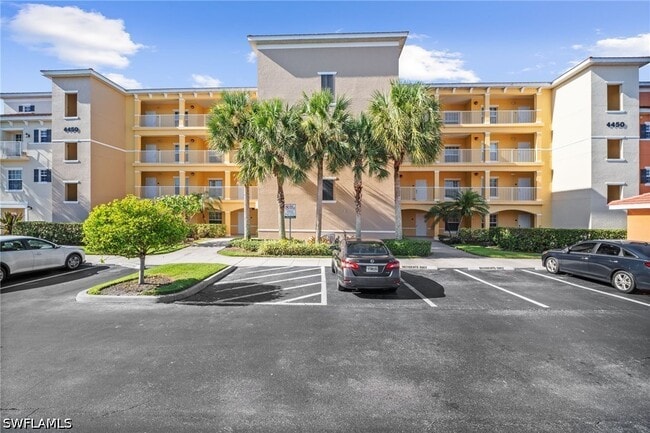 Building Photo - 4450 Botanical Pl Cir Unit 6