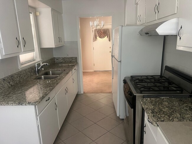 Photo - 5048 Kaye Rd