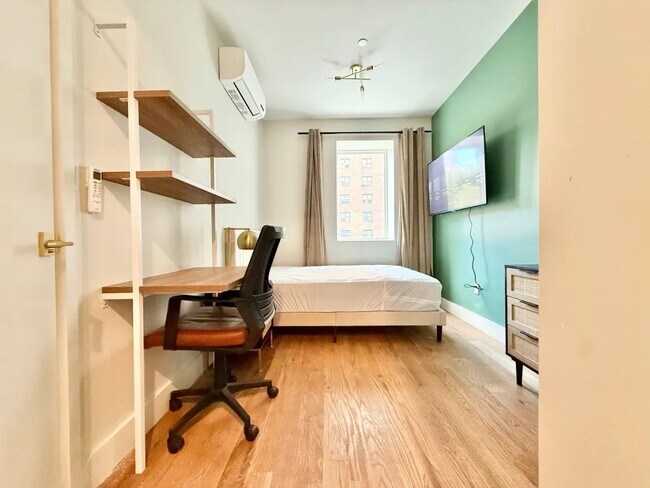 Photo - Furnished room/NOT APARTMENT Unit 2A