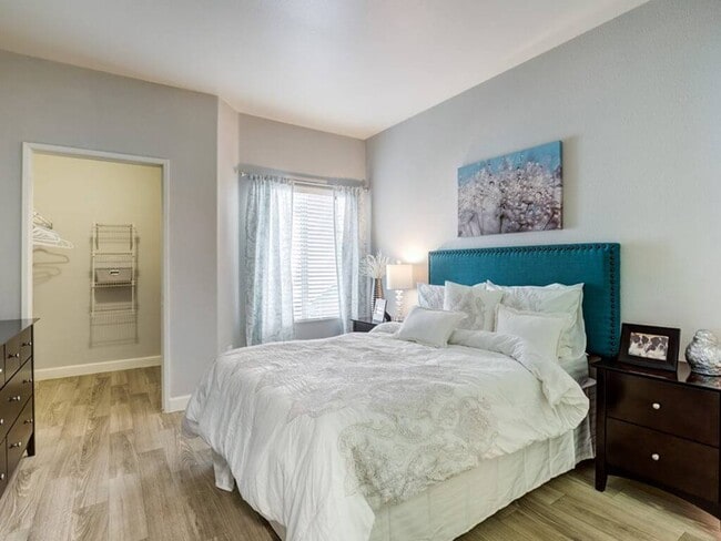 Photo - Collage Apartment Homes