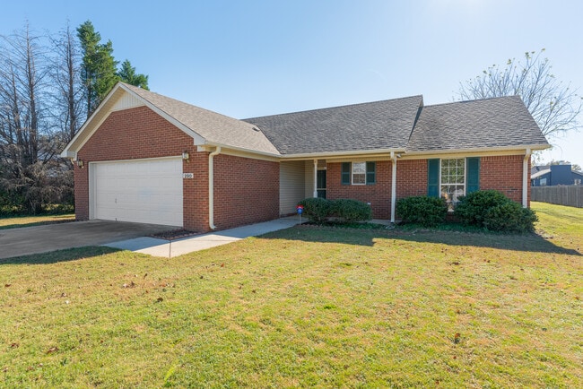 Photo - 290 Stone Hill Dr