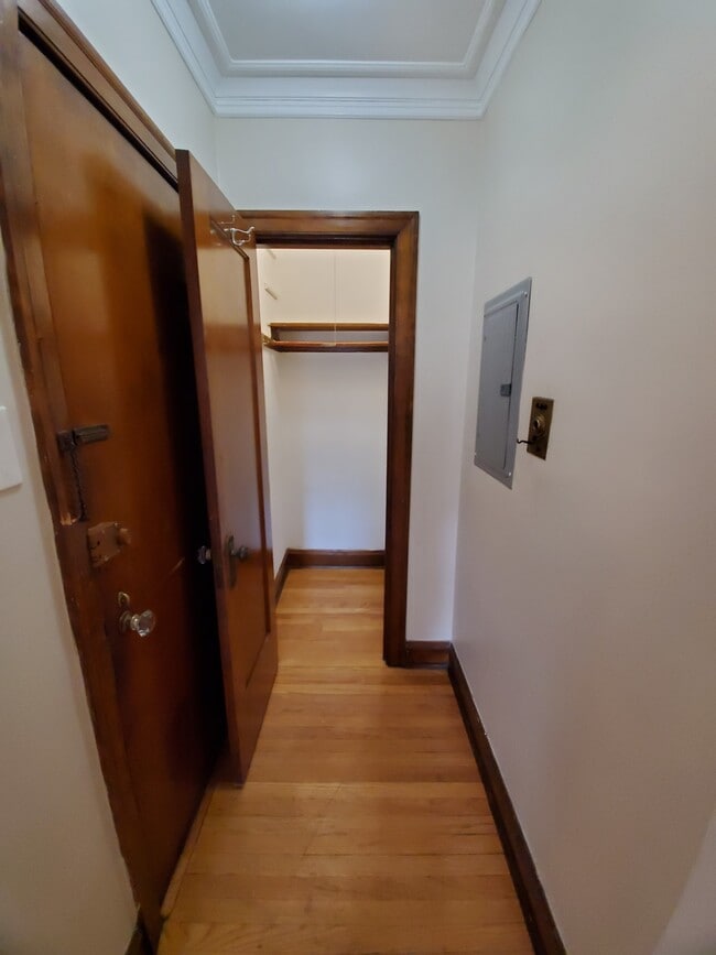 Photo - 5234 N Rockwell St Unidad 2