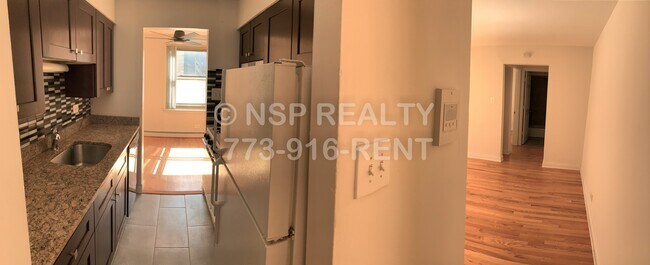Building Photo - 3710 N Pine Grove Ave Unit 516 Rental