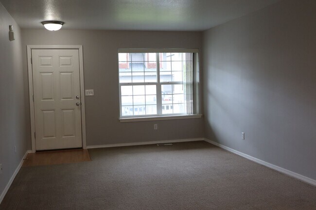 Photo - 1211 NE 168th St