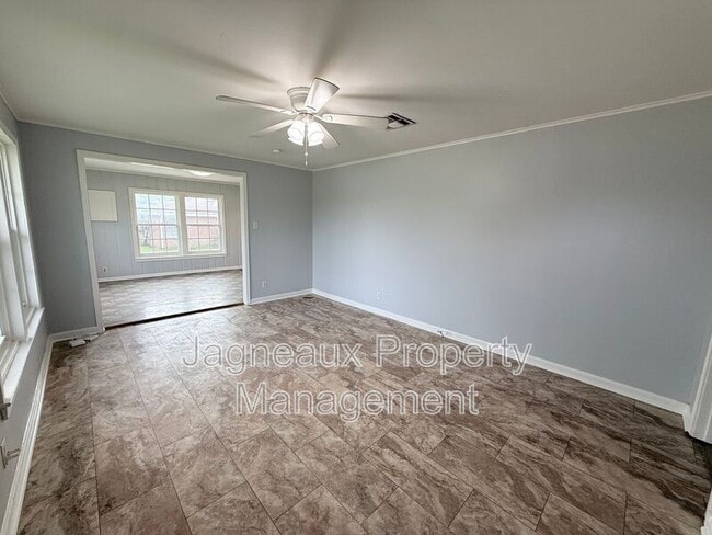 Photo - 3502 Center St