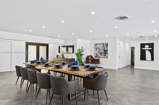 Photo - 4322 Polk St