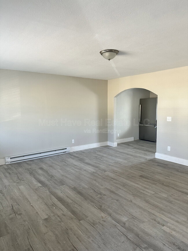 Photo - 347 4th St SE Unidad Apt 1a