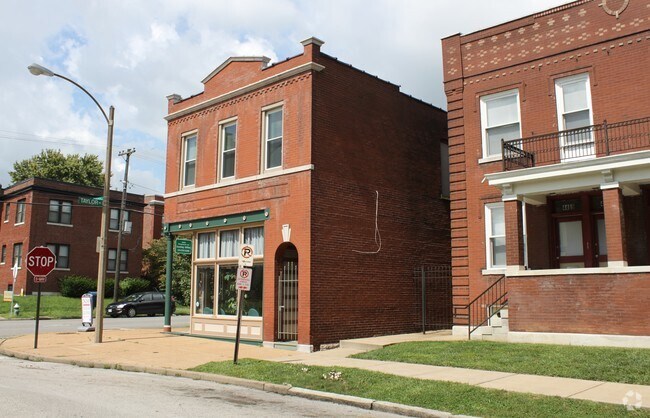 Alternative View of Property - Park East Apartments