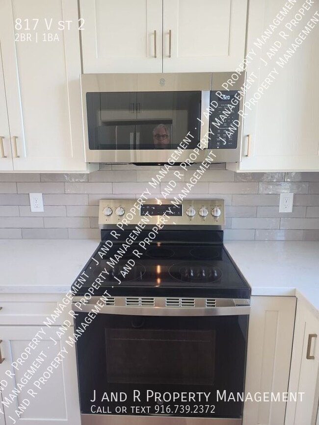 Photo - 817 V St